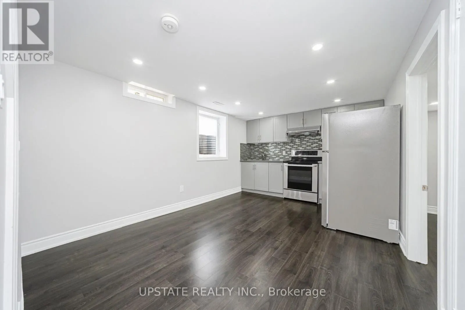 2 TREWARTHA CRESCENT