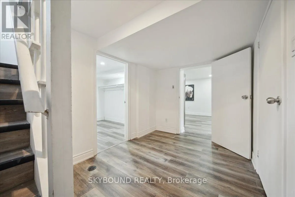 34 APPLEDALE ROAD