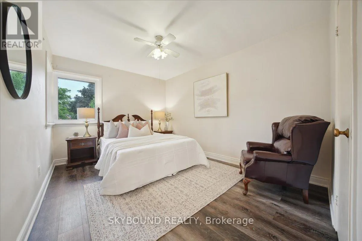 34 APPLEDALE ROAD