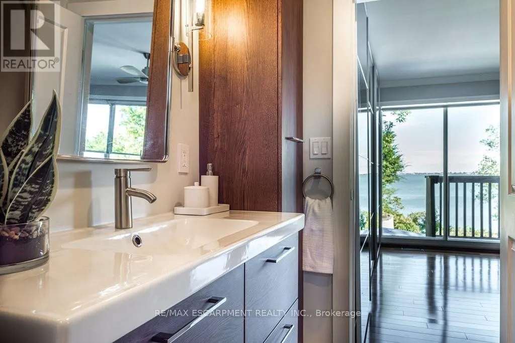 822 DANFORTH PLACE