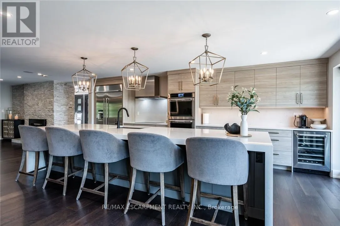 822 DANFORTH PLACE