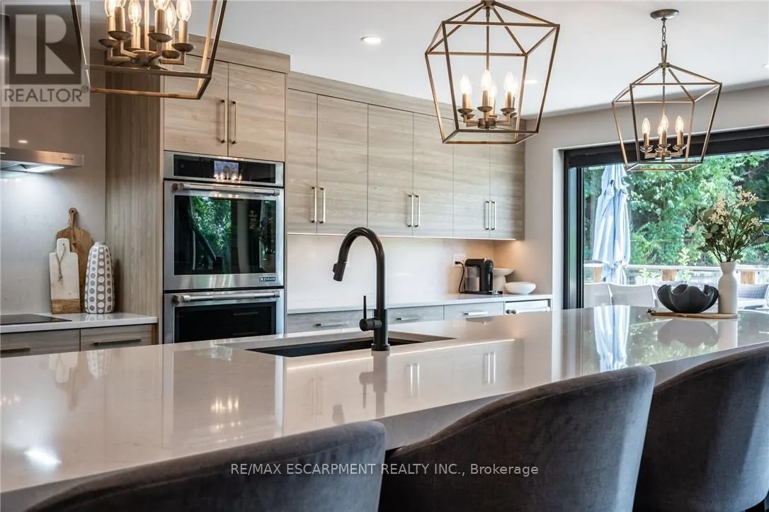 822 DANFORTH PLACE