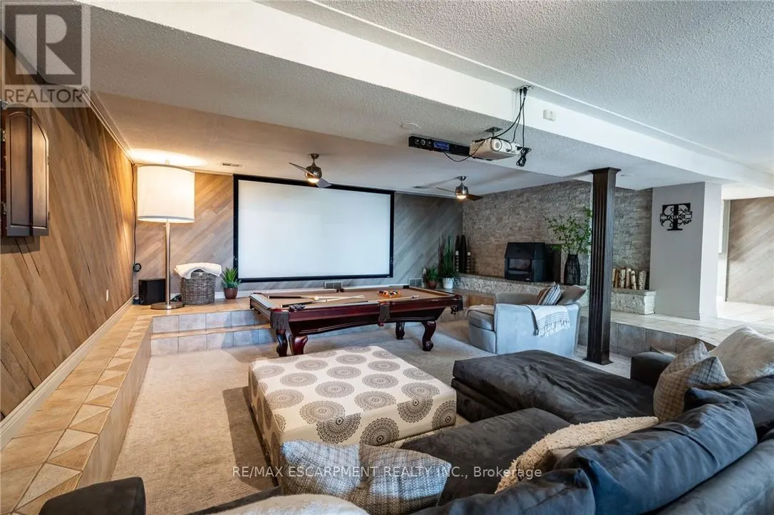 822 DANFORTH PLACE