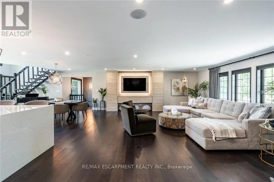 822 DANFORTH PLACE