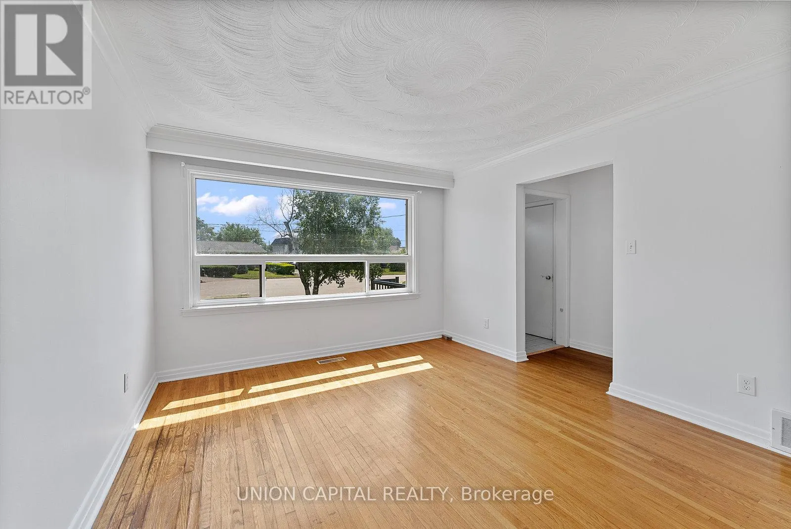 LOWER - 379 TAMARACK CIRCLE