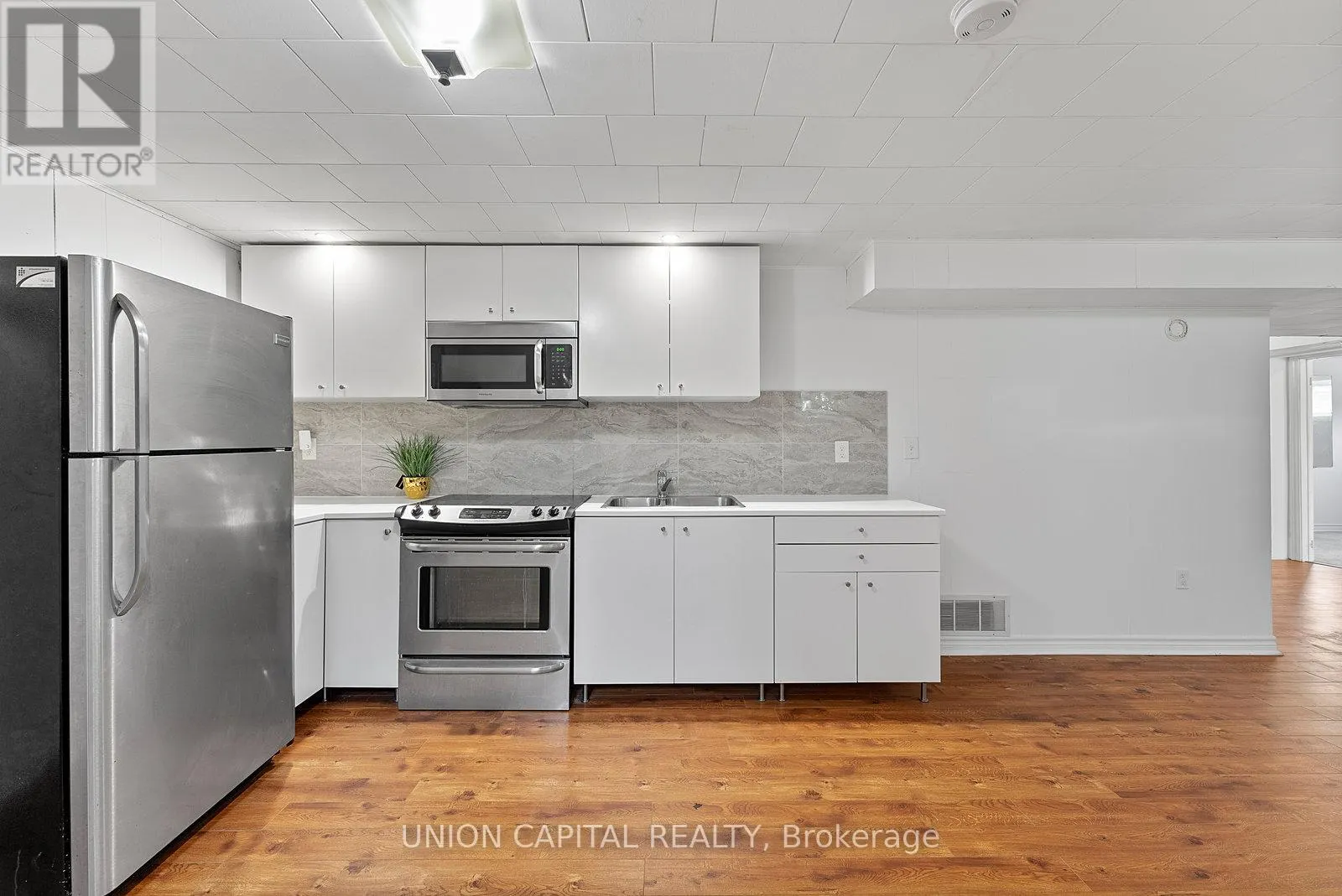 LOWER - 379 TAMARACK CIRCLE