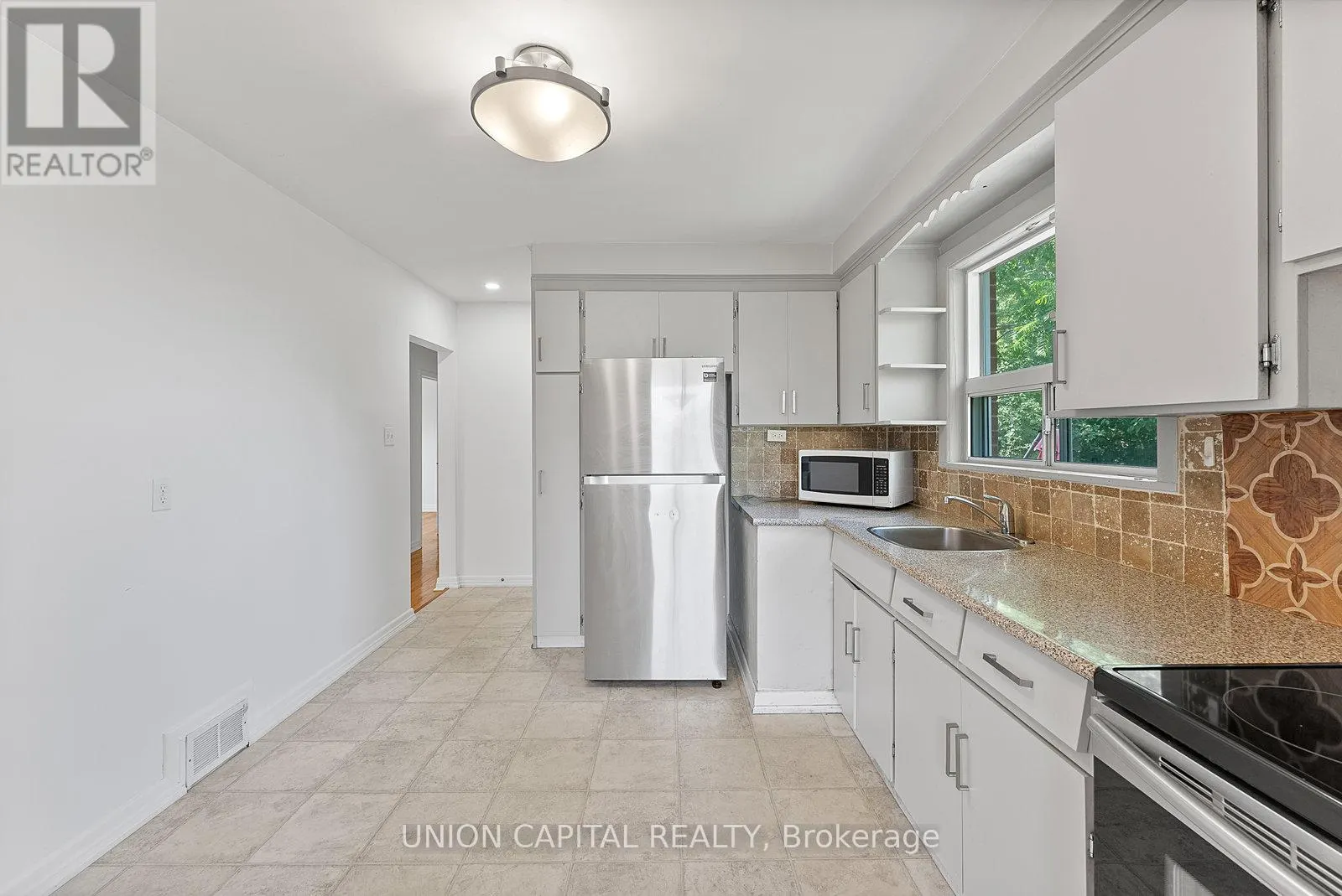 LOWER - 379 TAMARACK CIRCLE