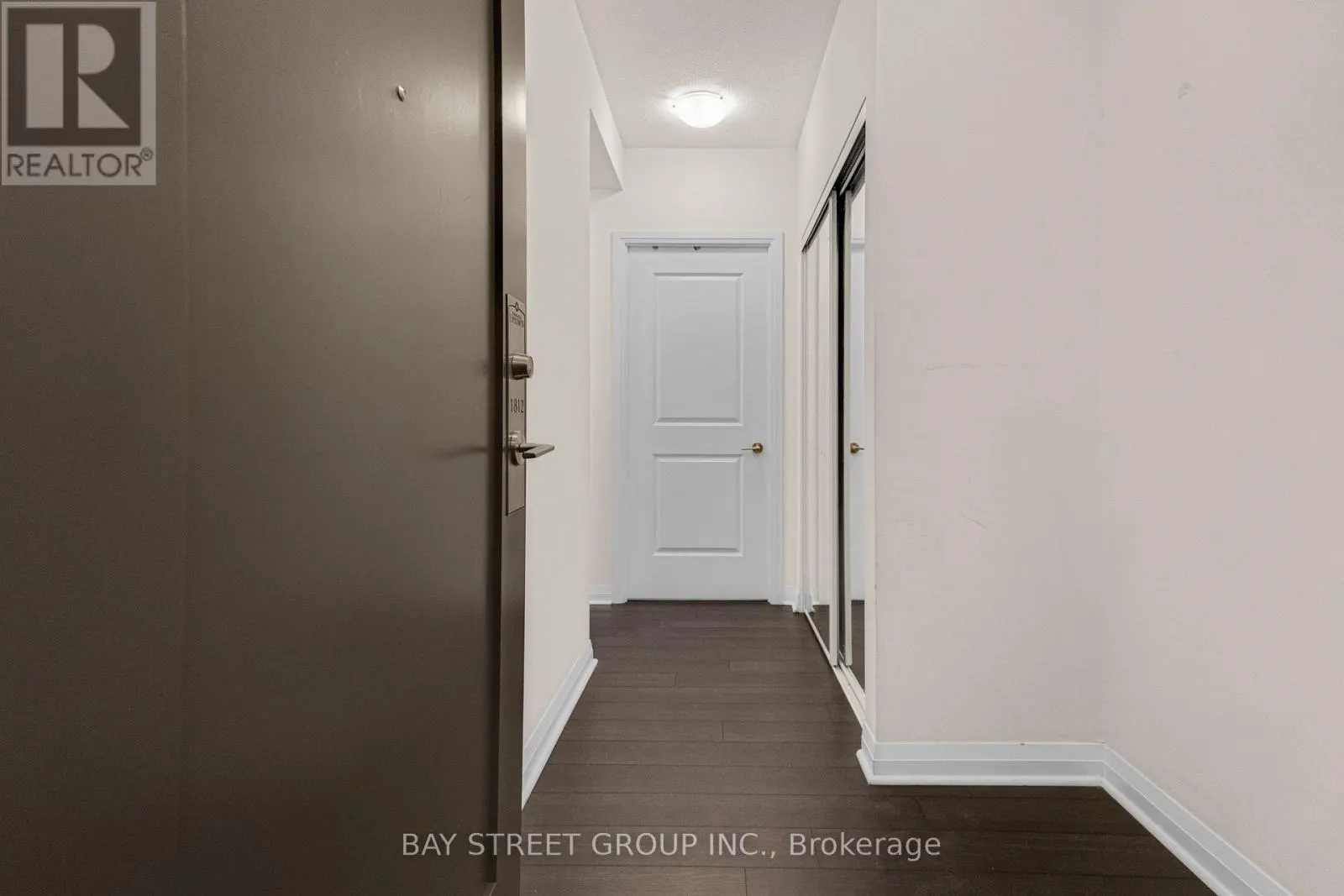 1812 - 5033 FOUR SPRINGS AVENUE