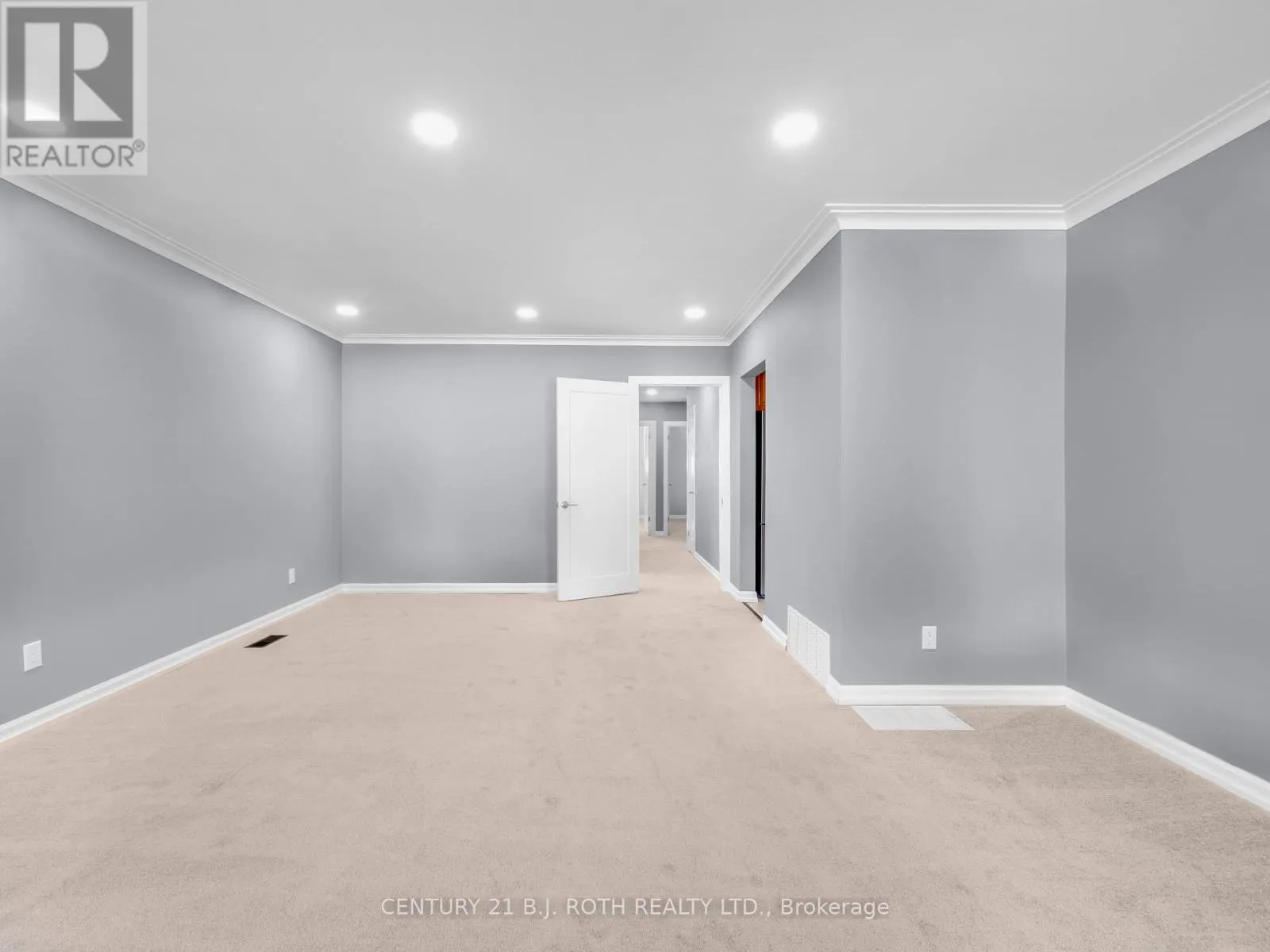 10 BLOORLEA CRESCENT