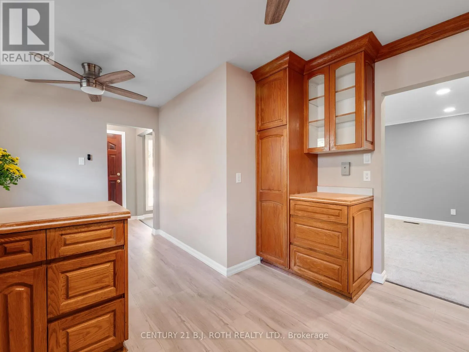 10 BLOORLEA CRESCENT