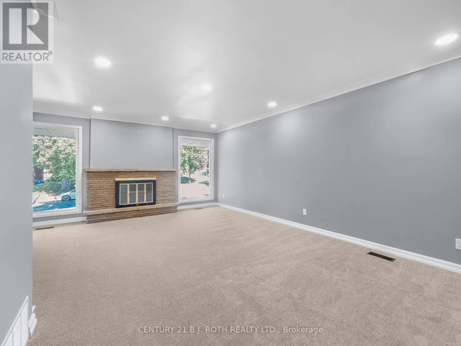 10 BLOORLEA CRESCENT
