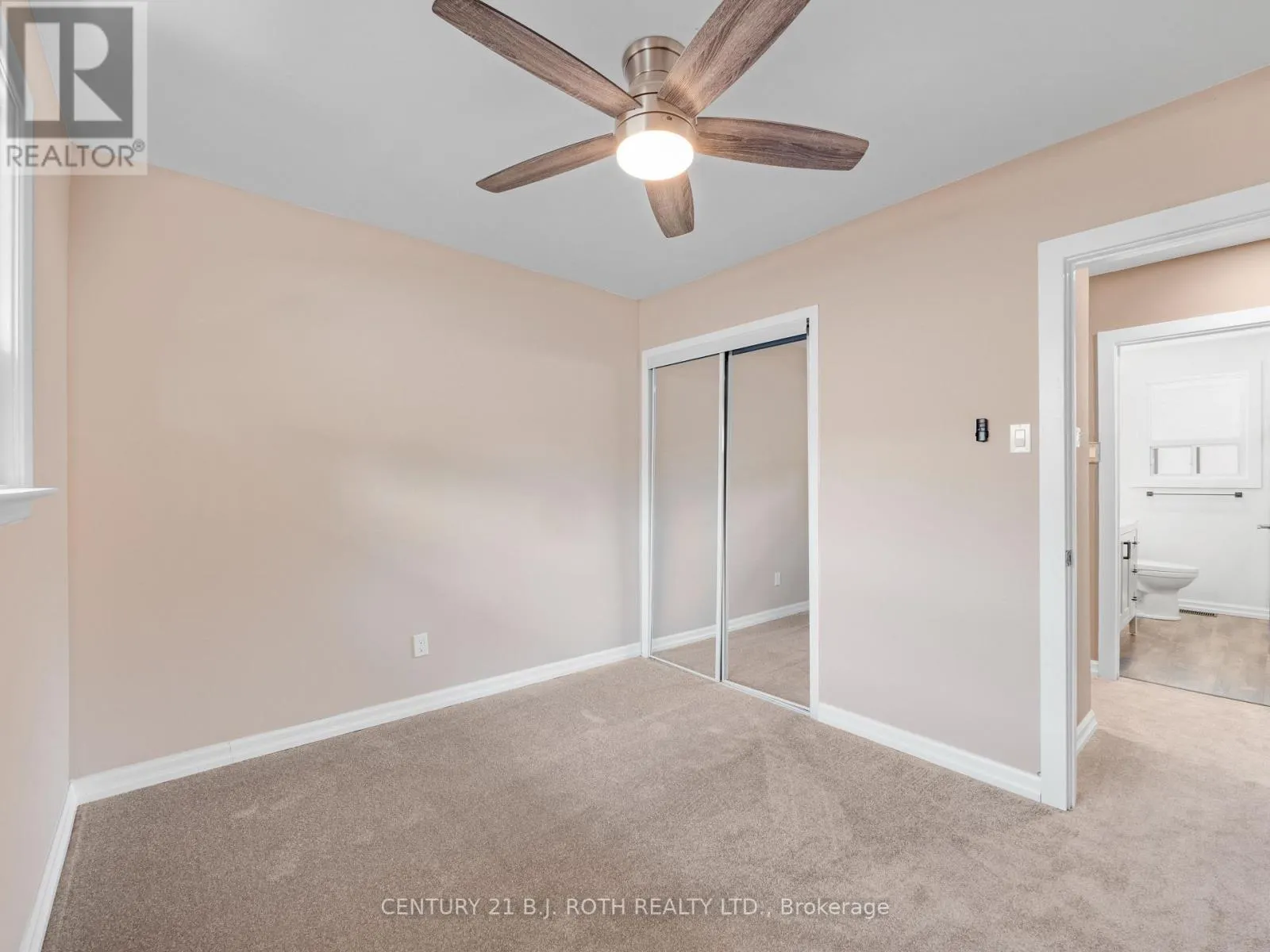 10 BLOORLEA CRESCENT