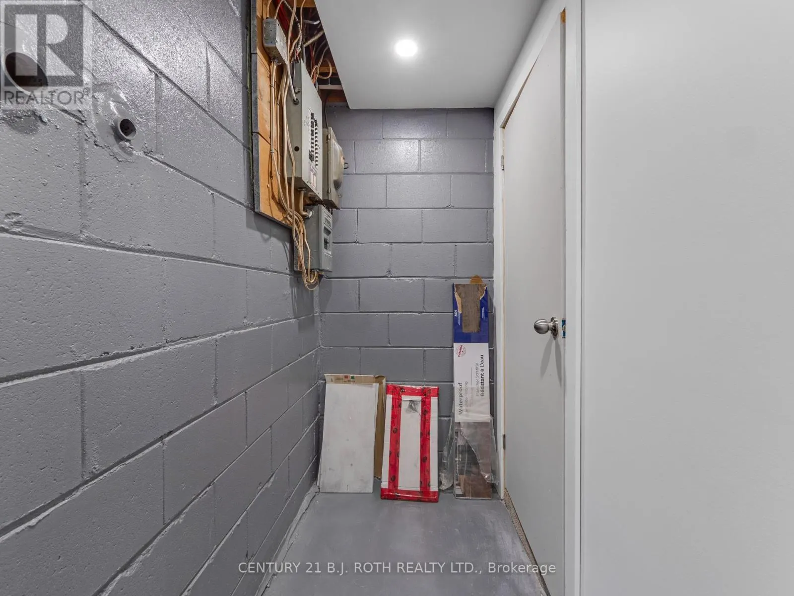 10 BLOORLEA CRESCENT