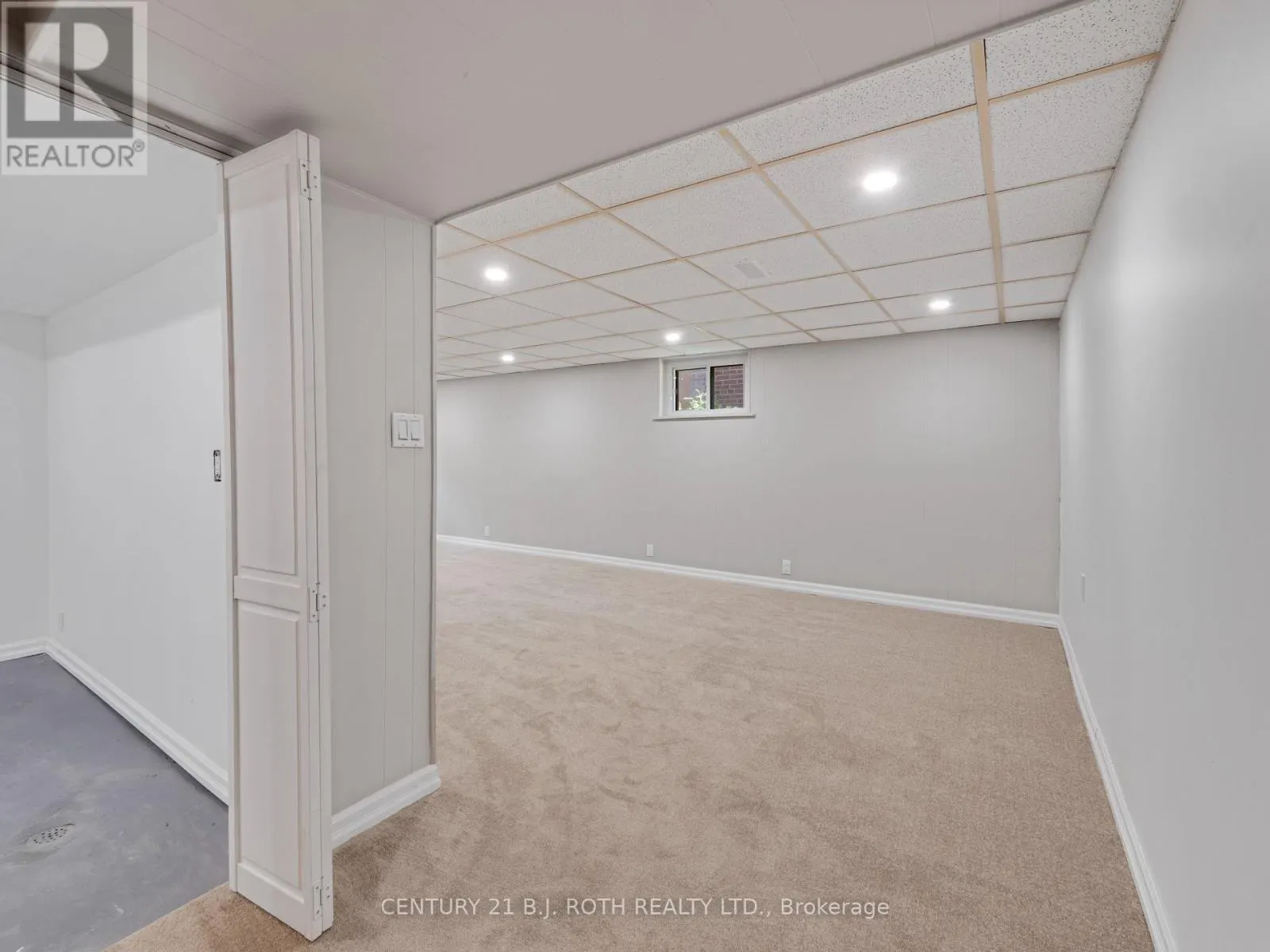 10 BLOORLEA CRESCENT