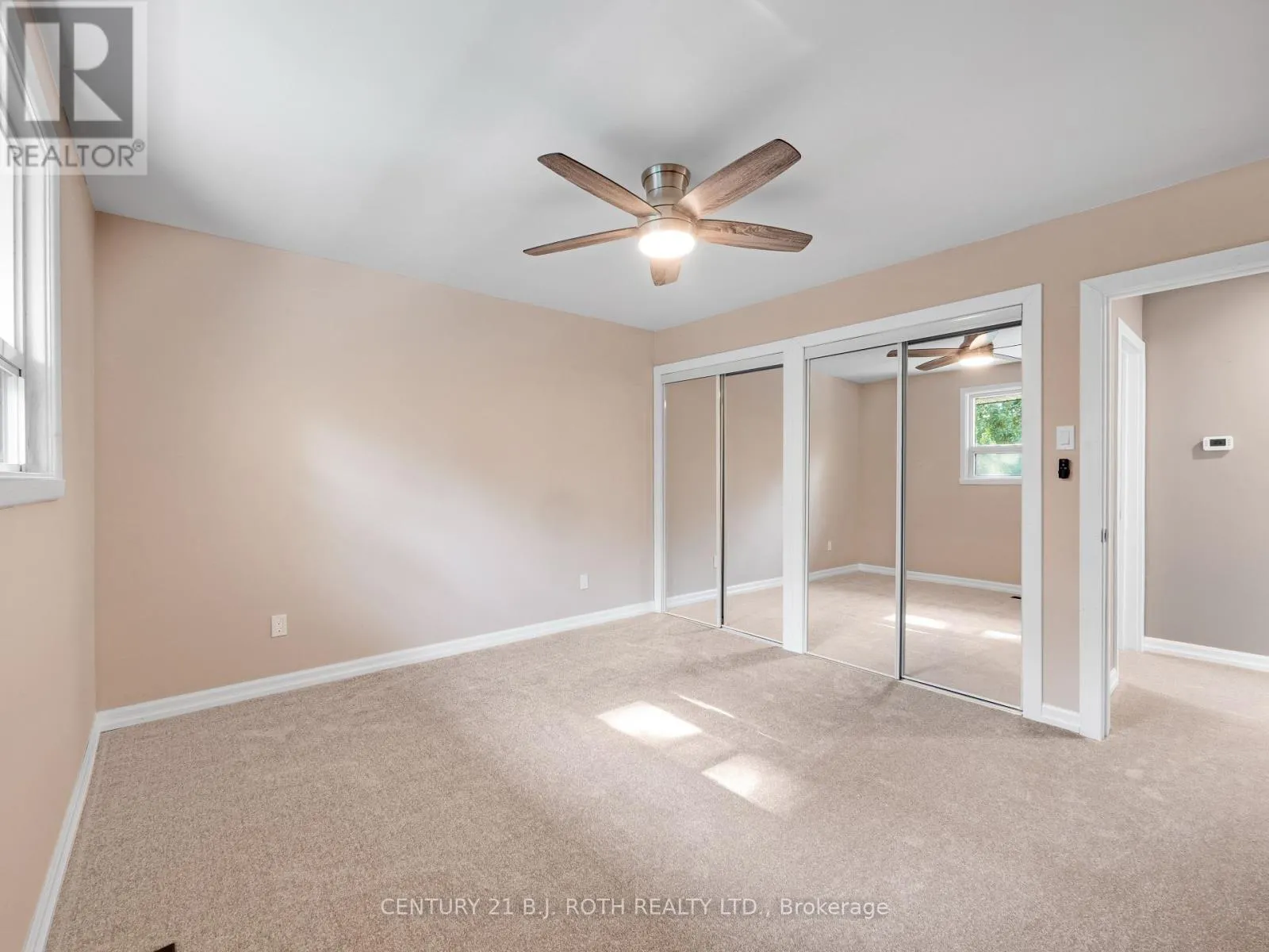 10 BLOORLEA CRESCENT