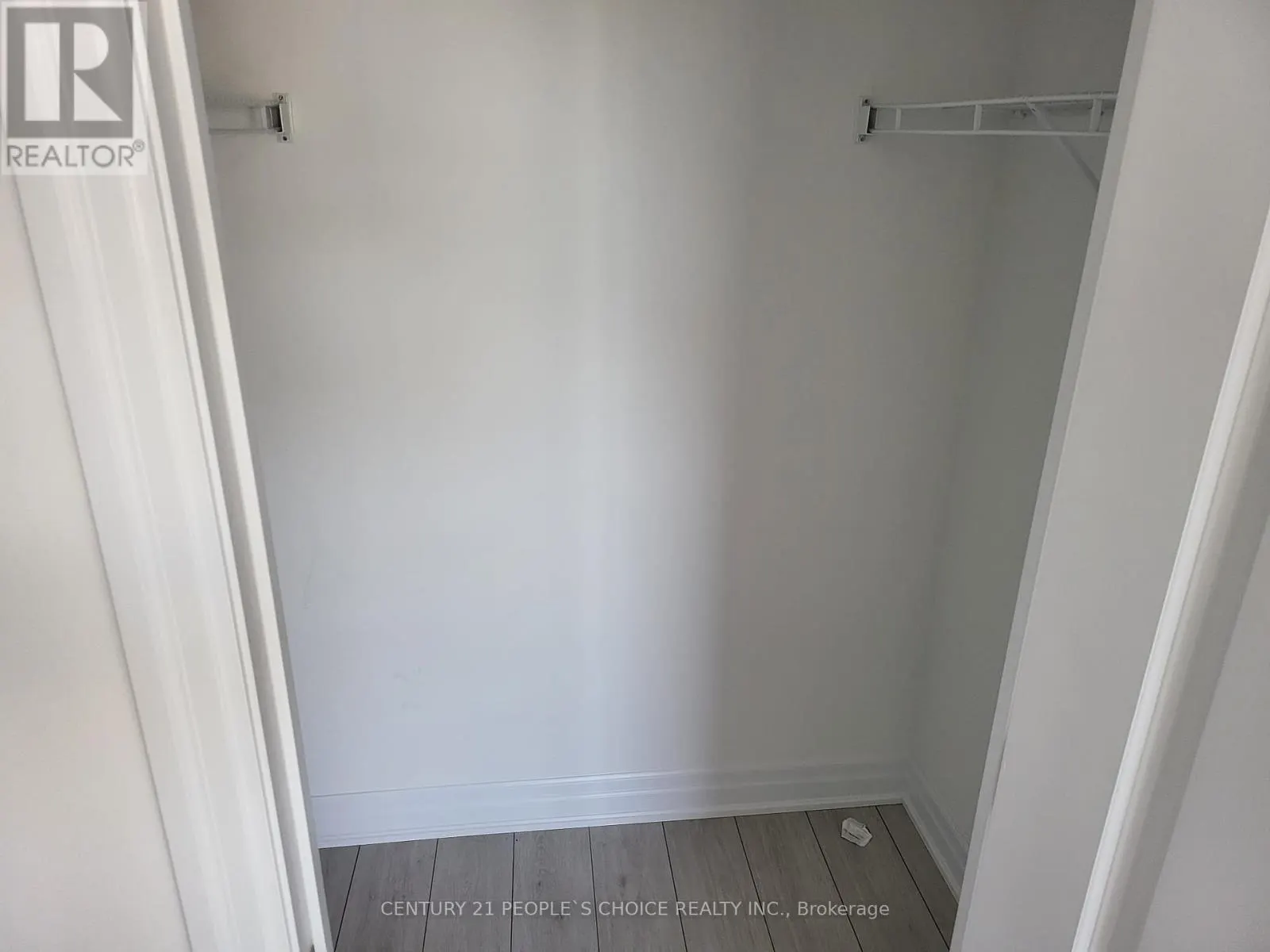 1102 - 30 ELM DRIVE W