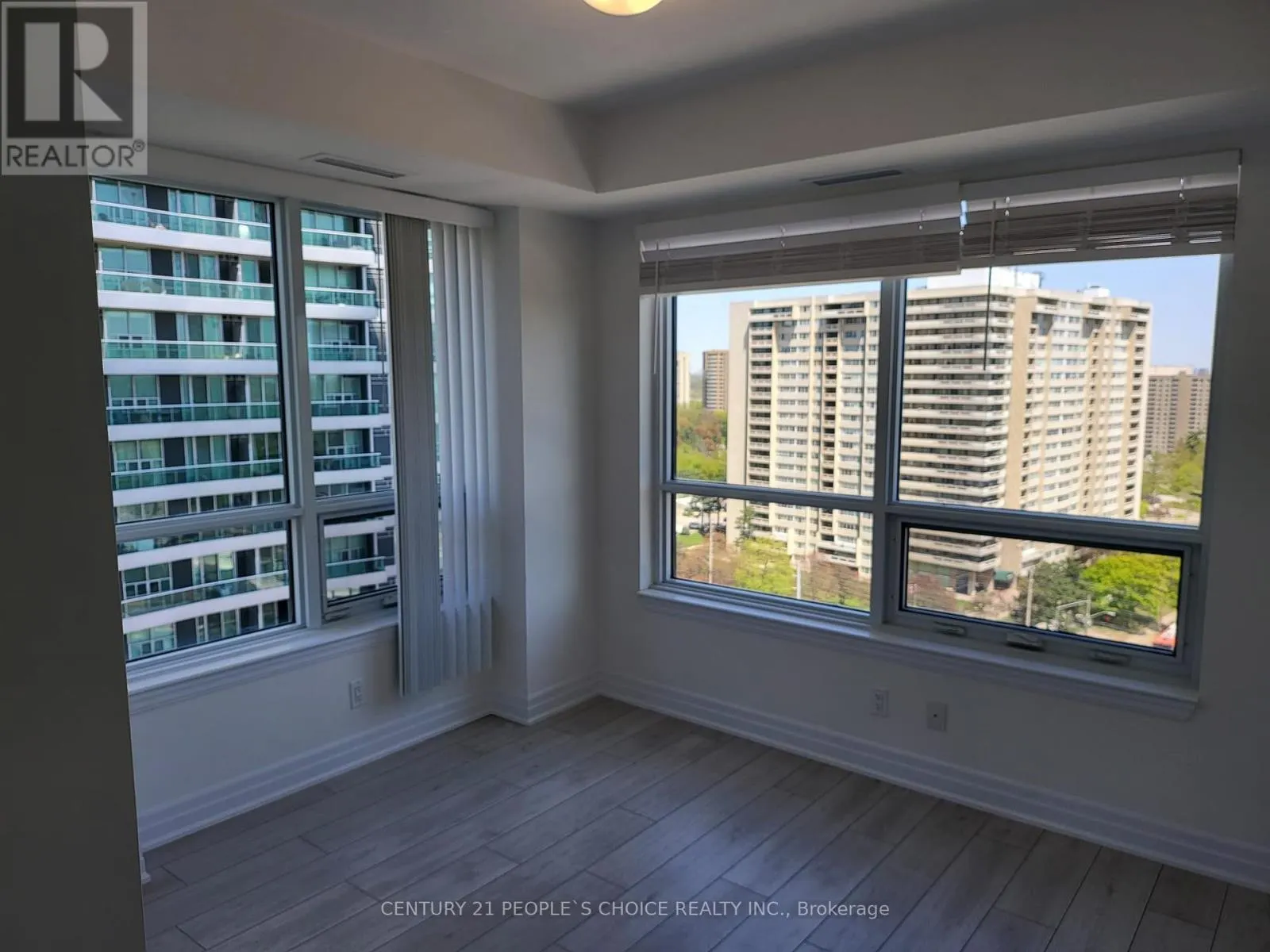 1102 - 30 ELM DRIVE W