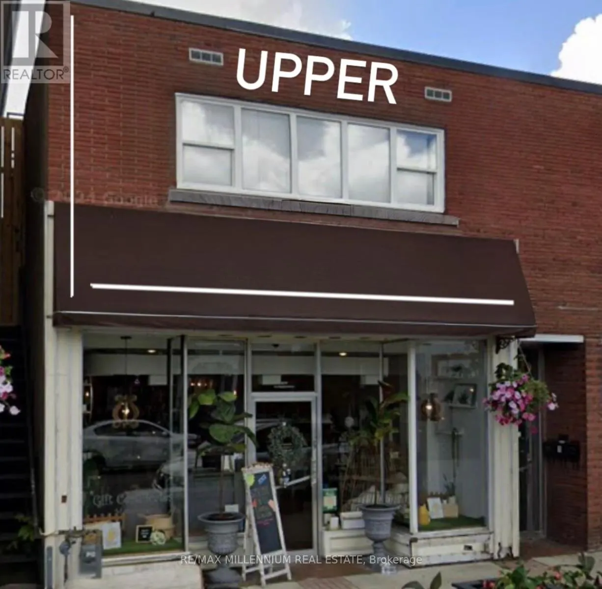 UPPER # 2 - 224 QUEEN STREET S