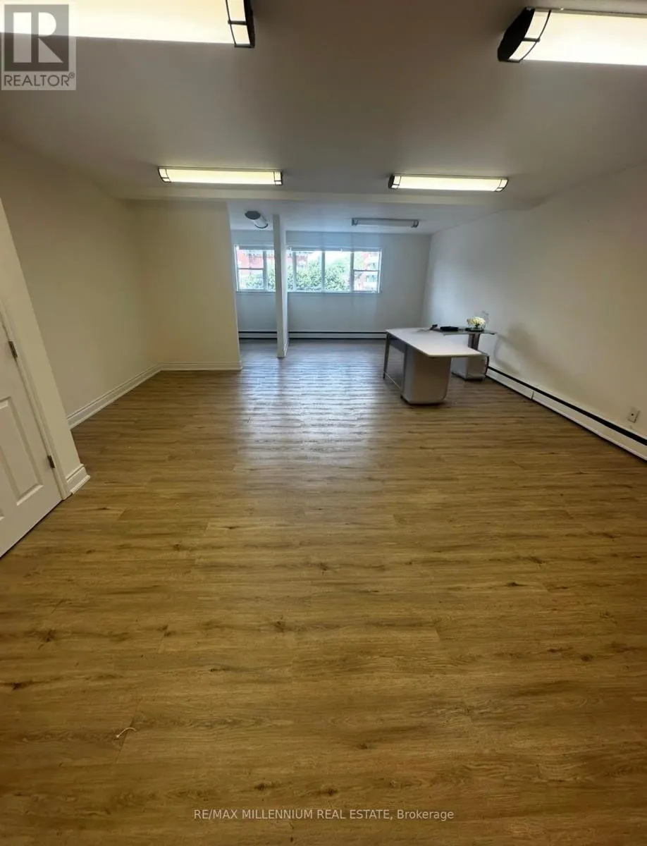 UPPER # 2 - 224 QUEEN STREET S