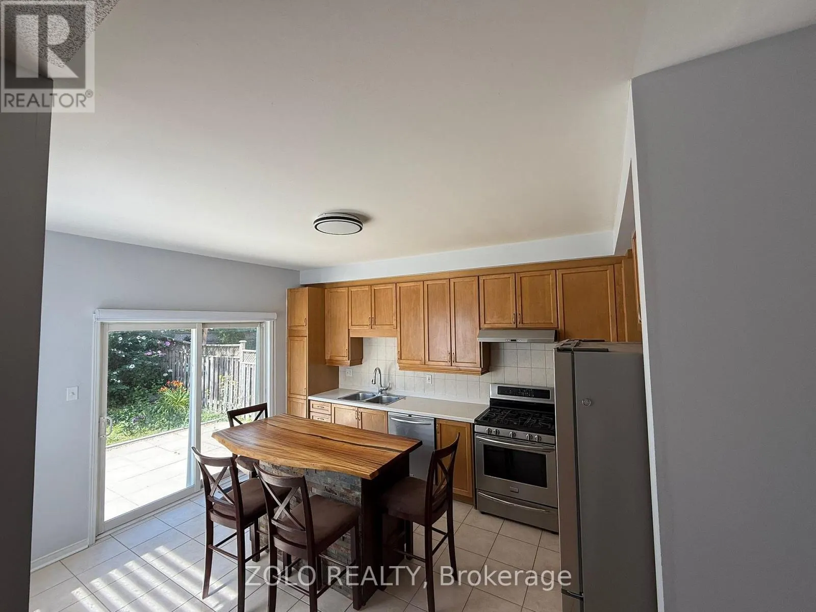 4792 GLASSHILL GROVE
