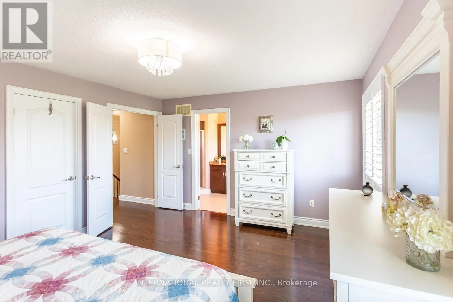2371 QUETICO CRESCENT