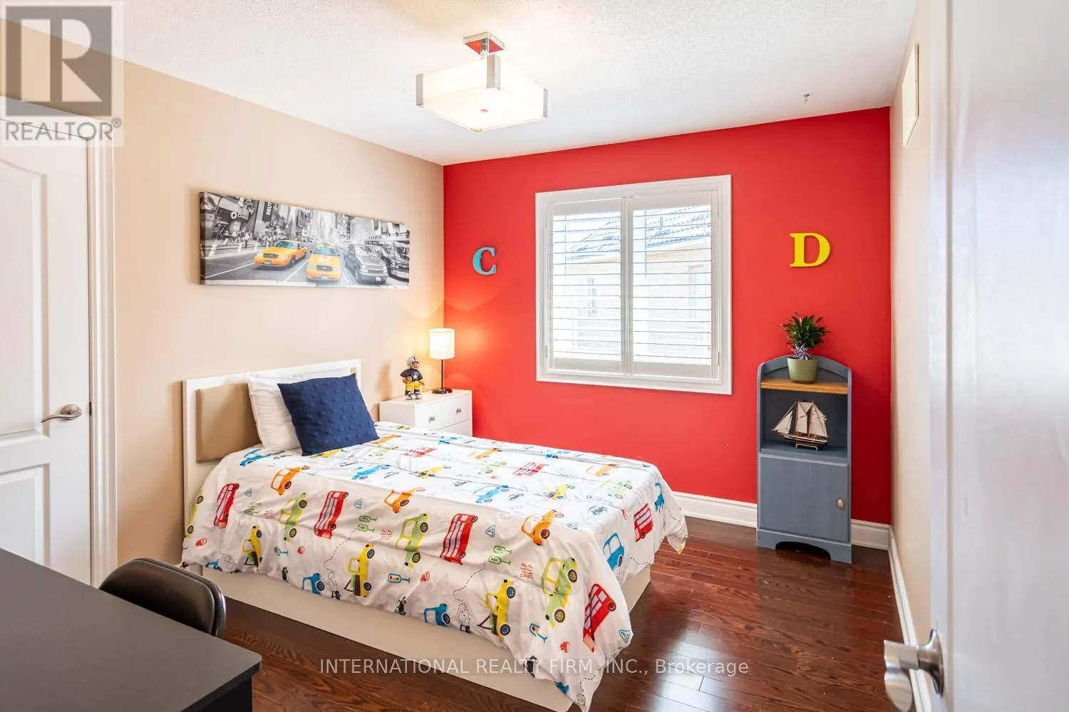 2371 QUETICO CRESCENT