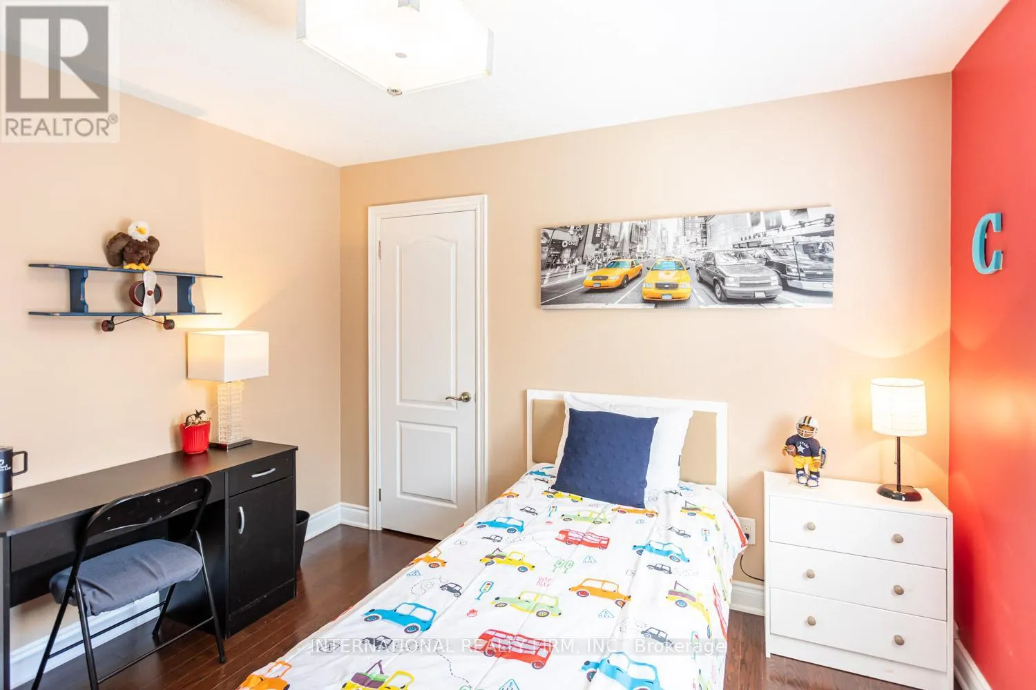 2371 QUETICO CRESCENT
