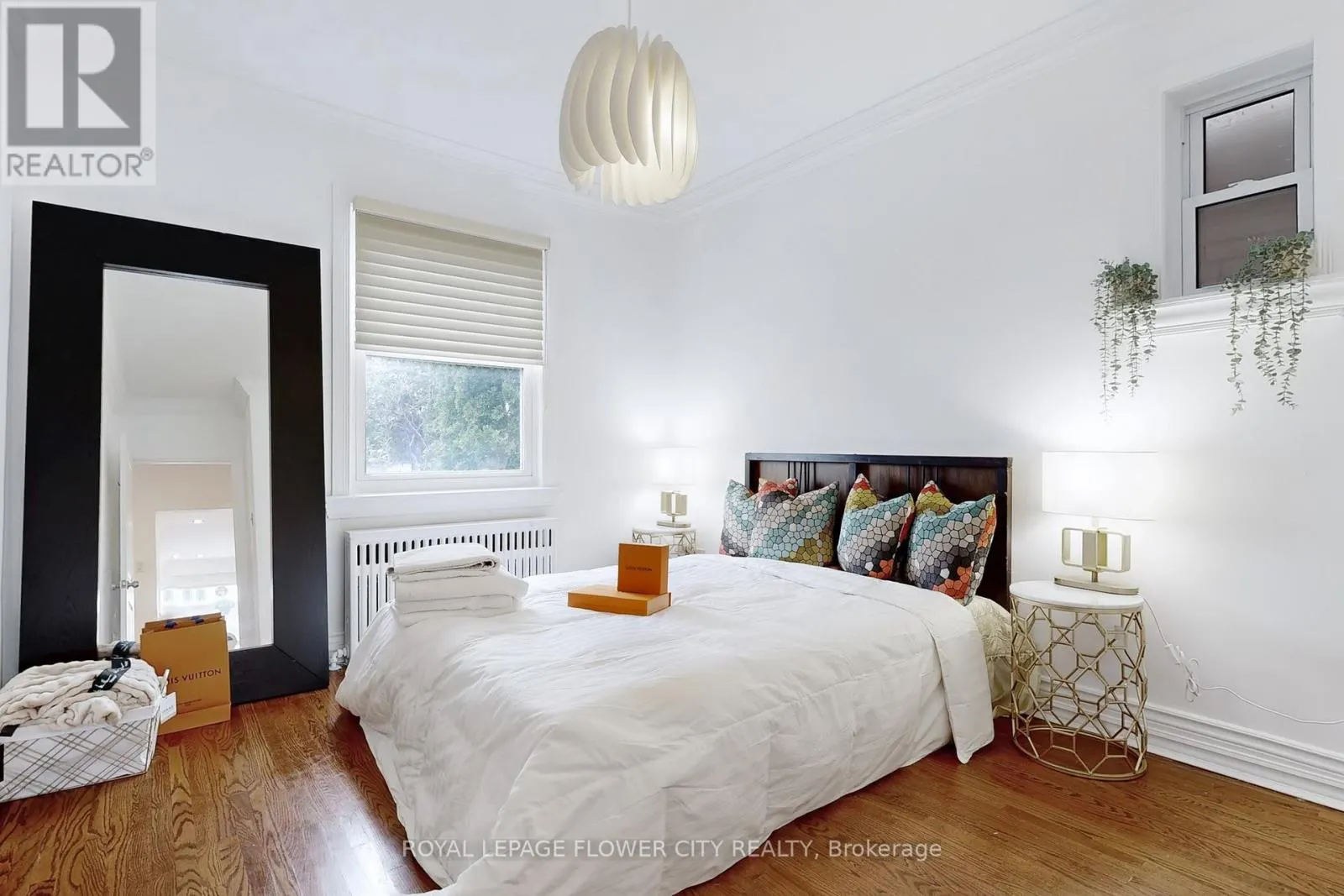 105 LIVINGSTONE AVENUE