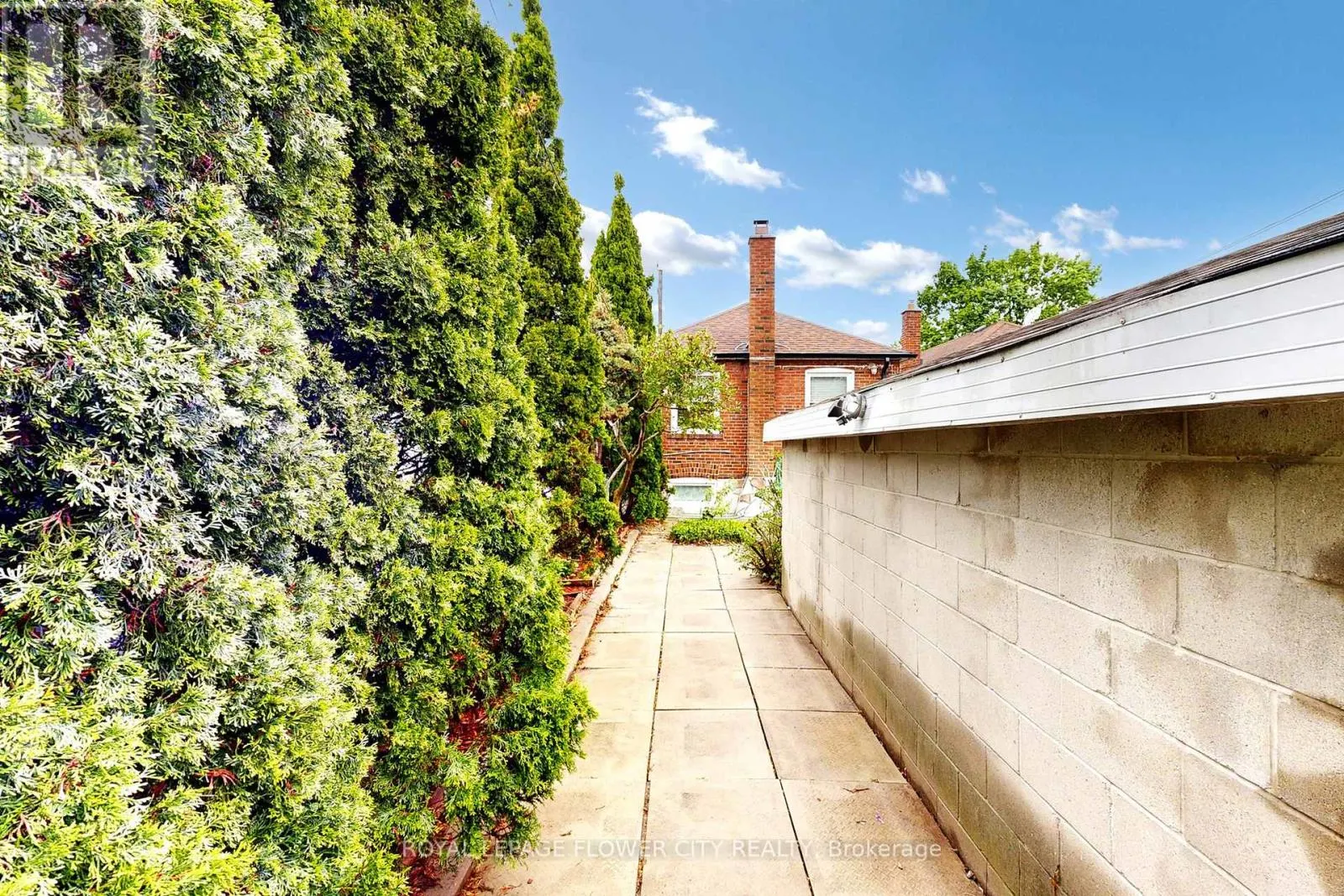 105 LIVINGSTONE AVENUE