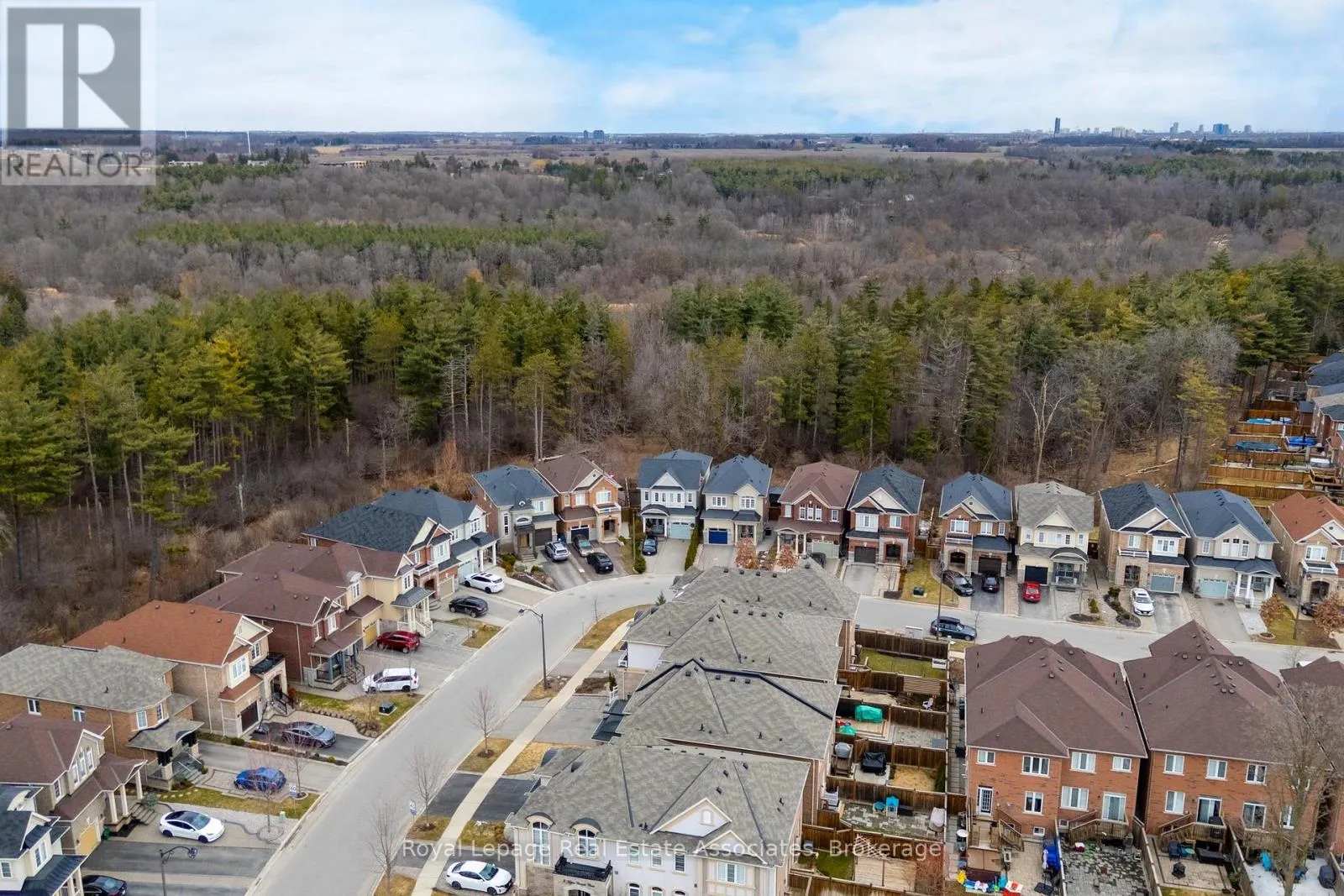 25 UPPER CANADA COURT