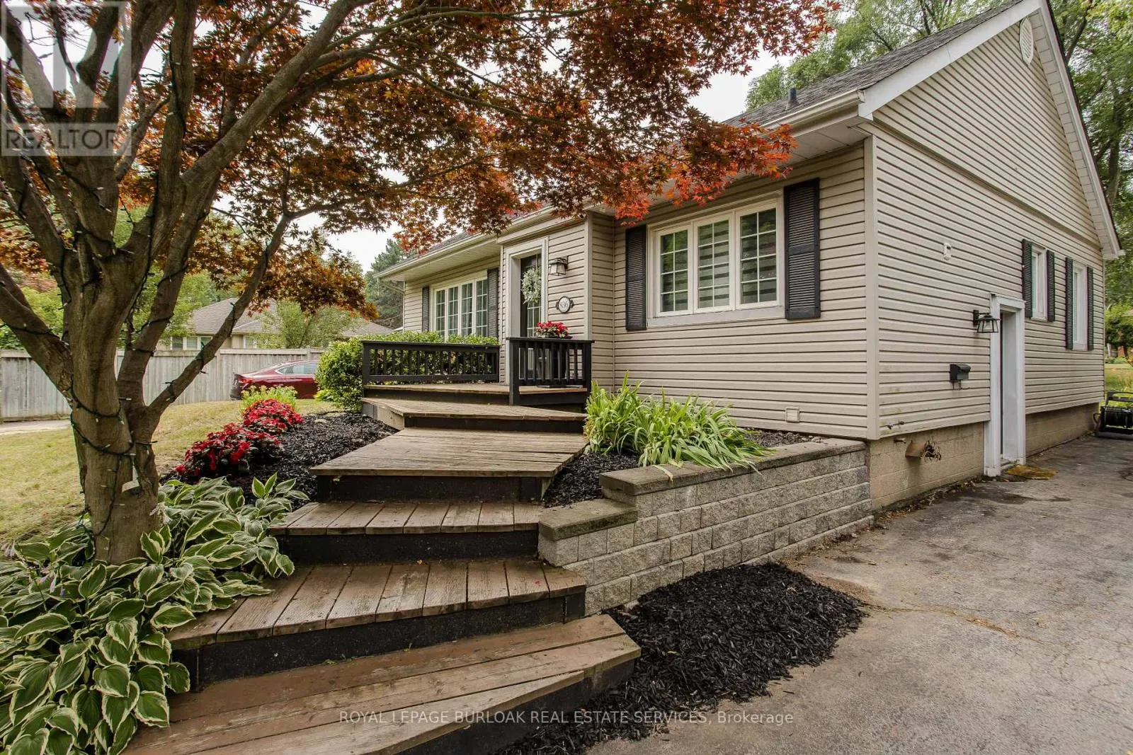 936 HARVEY PLACE