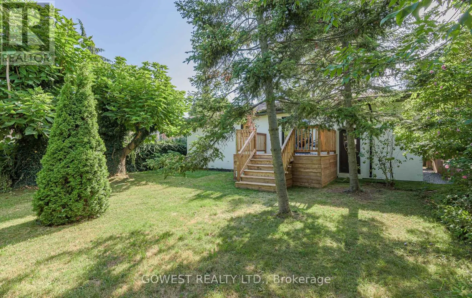 28 ALLONSIUS DRIVE