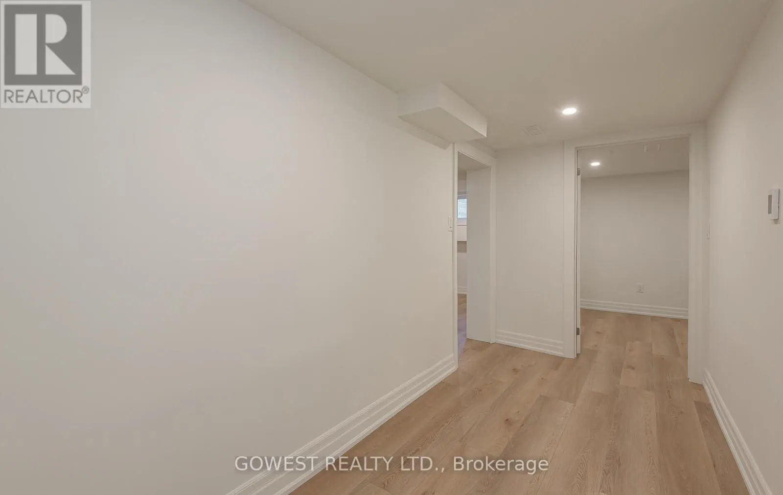 28 ALLONSIUS DRIVE