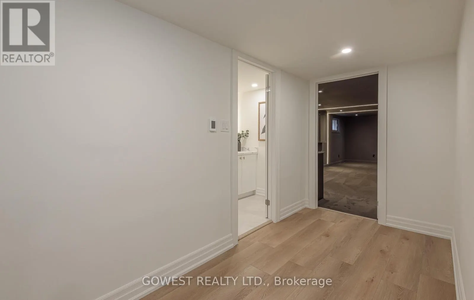 28 ALLONSIUS DRIVE