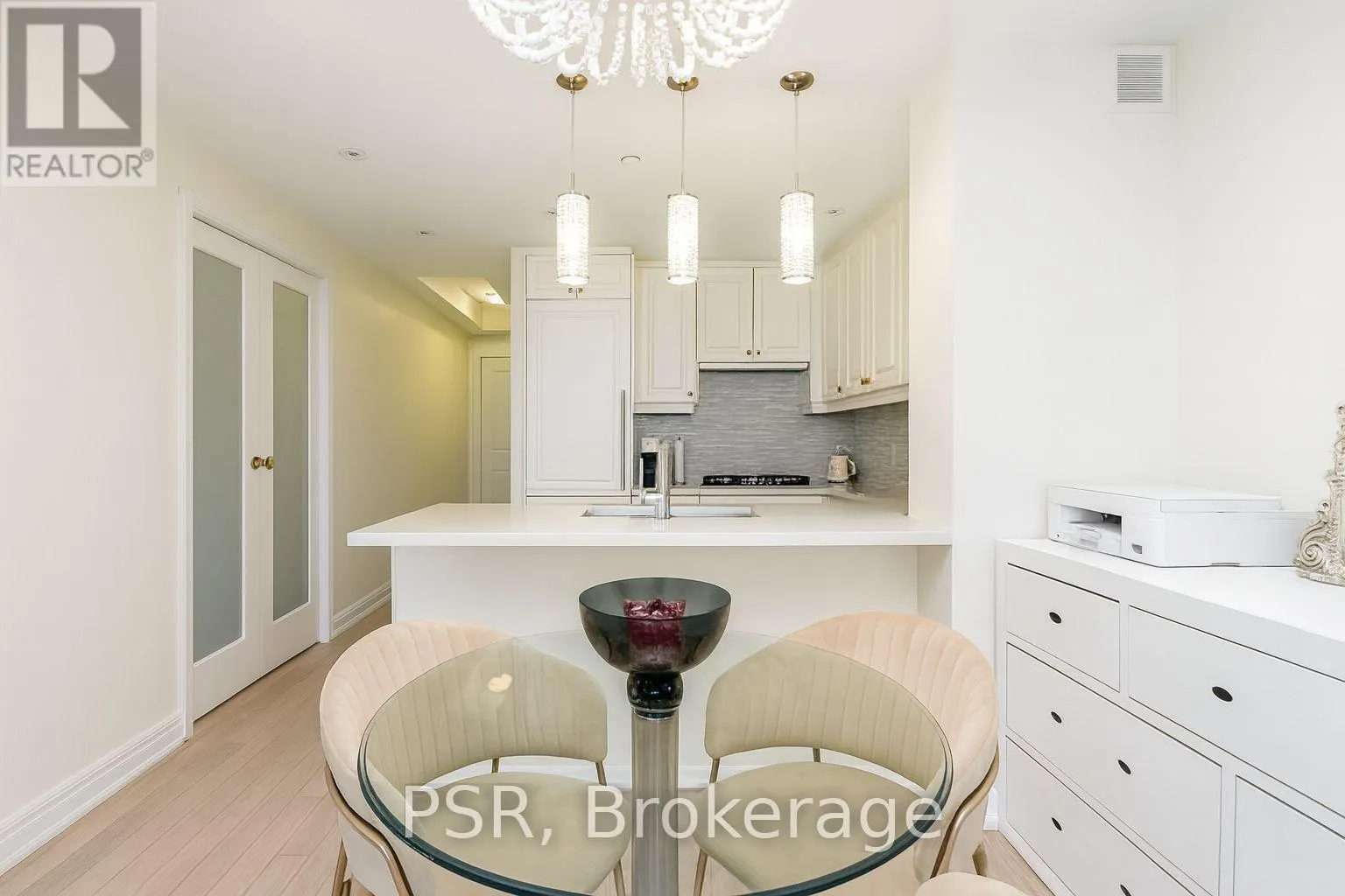 619 - 3500 LAKESHORE ROAD W