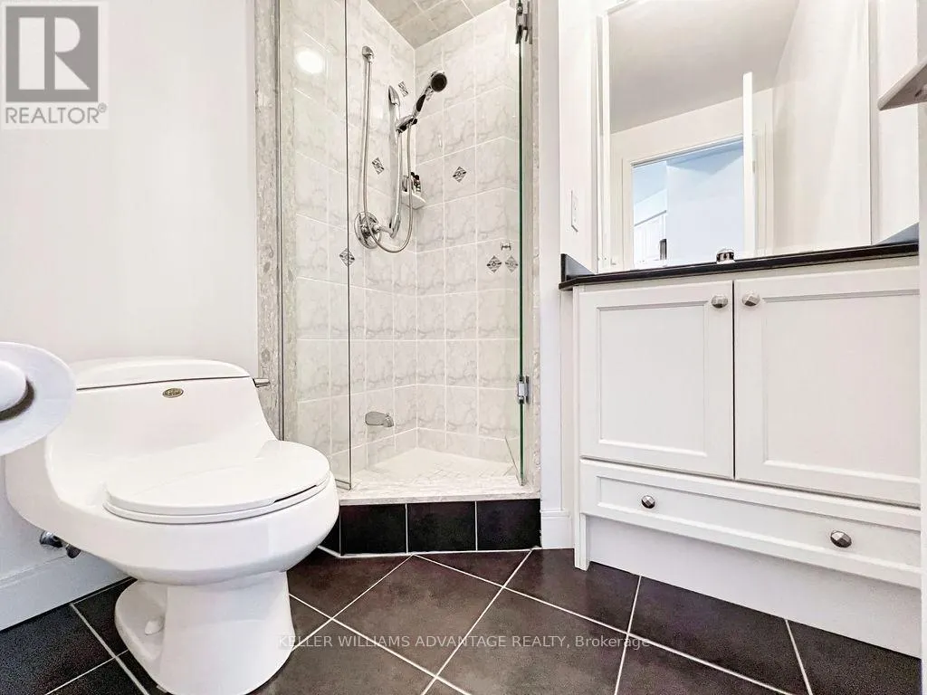 3005 - 80 ABSOLUTE AVENUE
