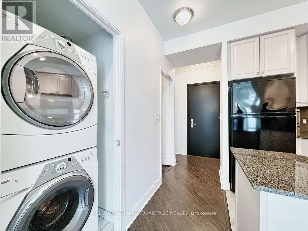 3005 - 80 ABSOLUTE AVENUE