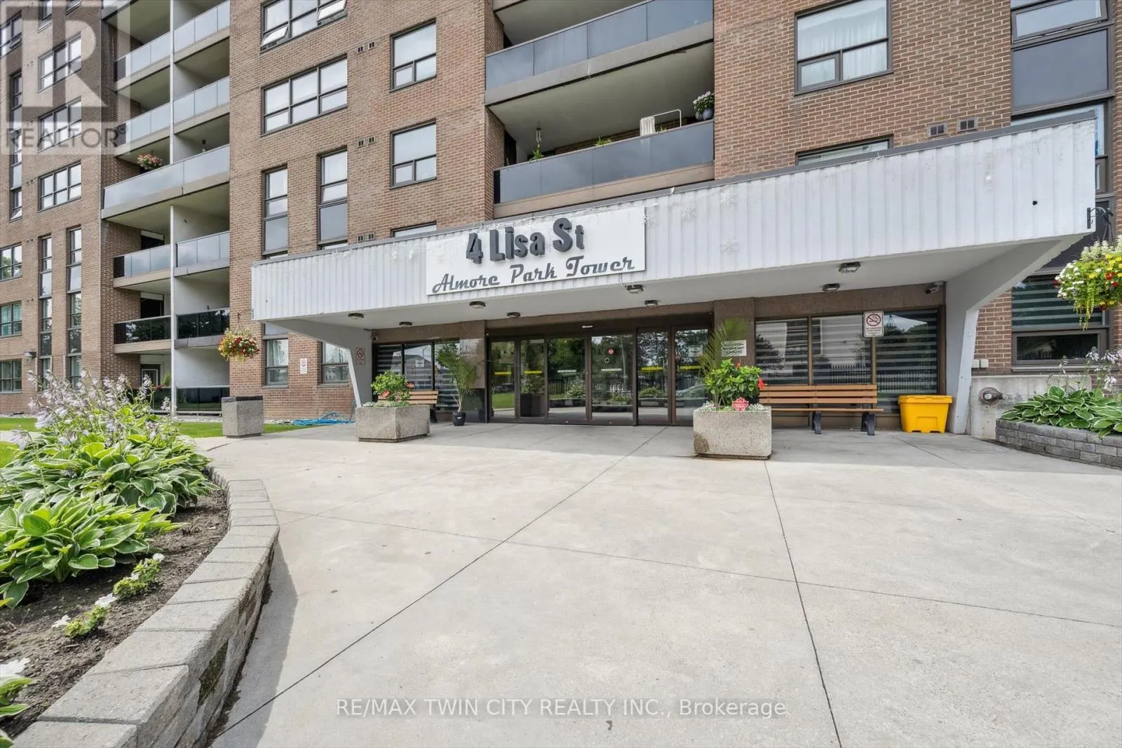 707 - 4 LISA STREET