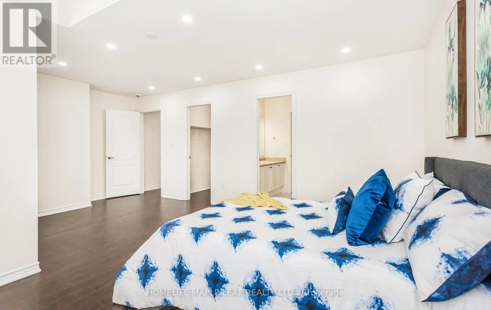 11 CLOVERHAVEN ROAD