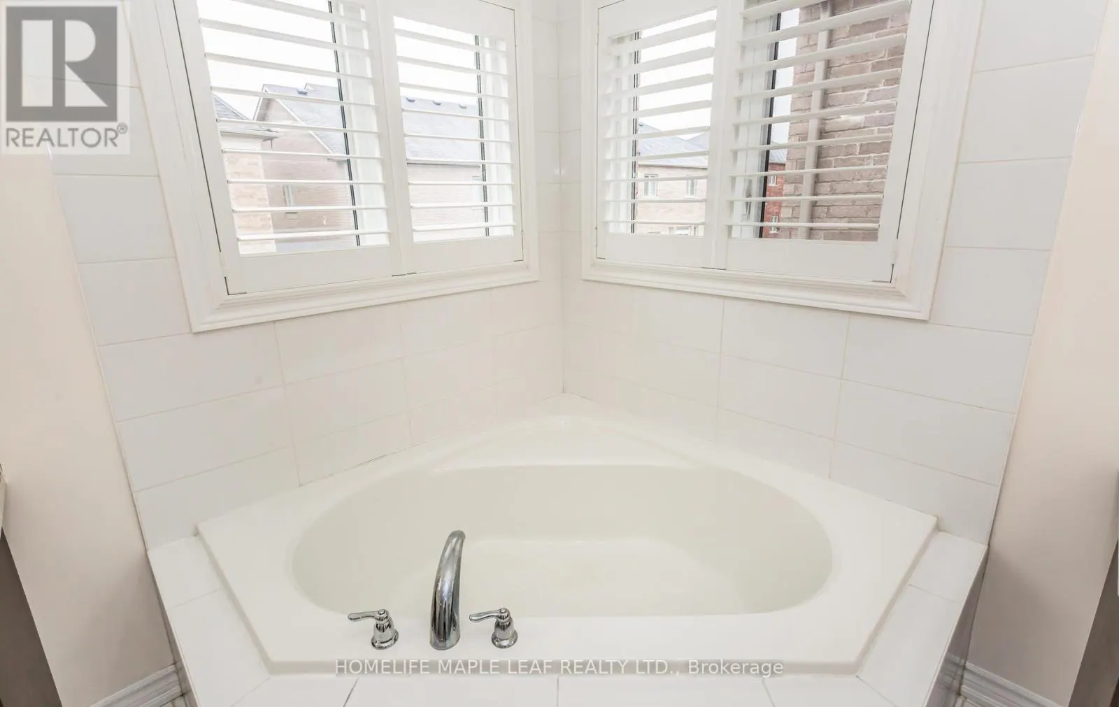 11 CLOVERHAVEN ROAD