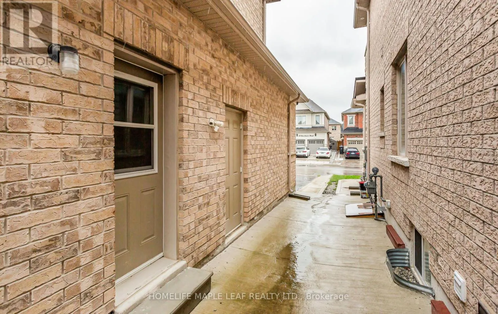 11 CLOVERHAVEN ROAD