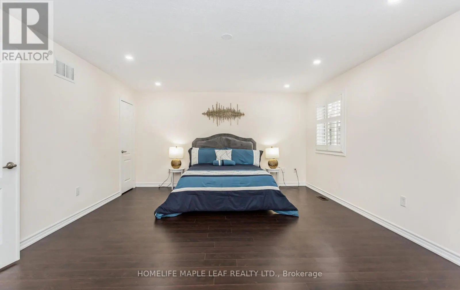 11 CLOVERHAVEN ROAD