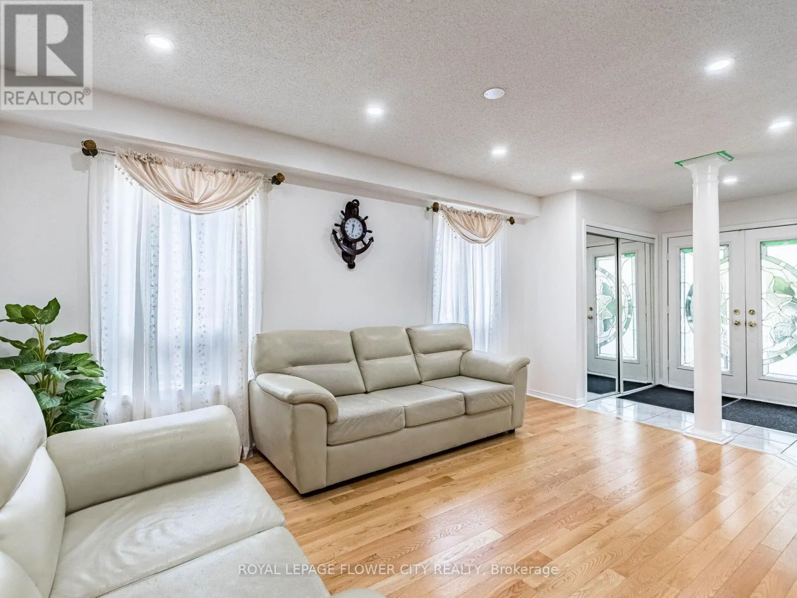 58 PERTOSA DRIVE