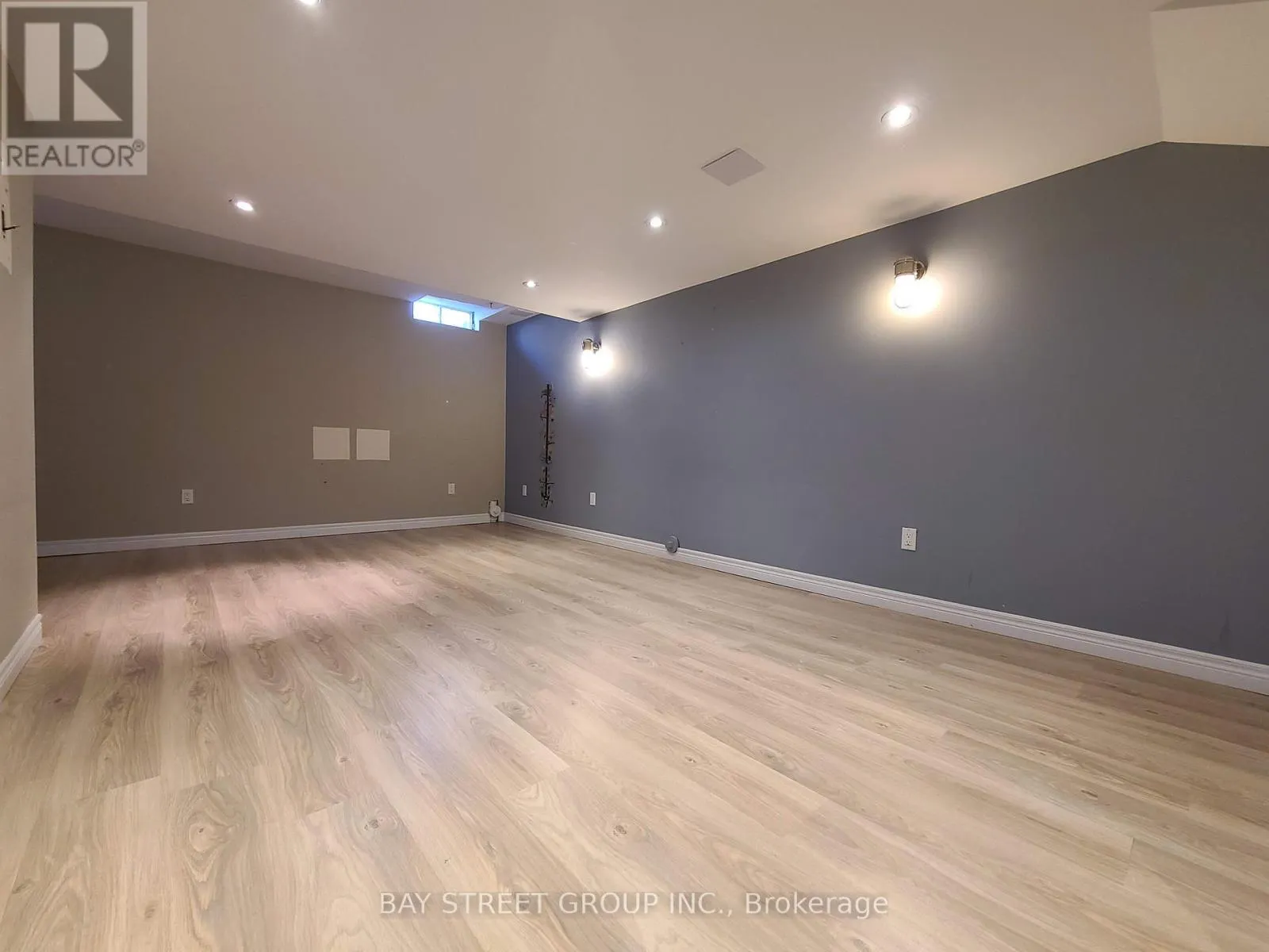 5556 THORN LANE