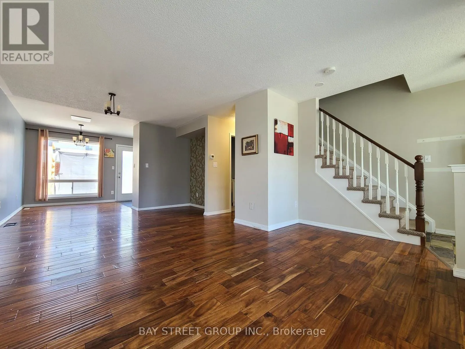 5556 THORN LANE