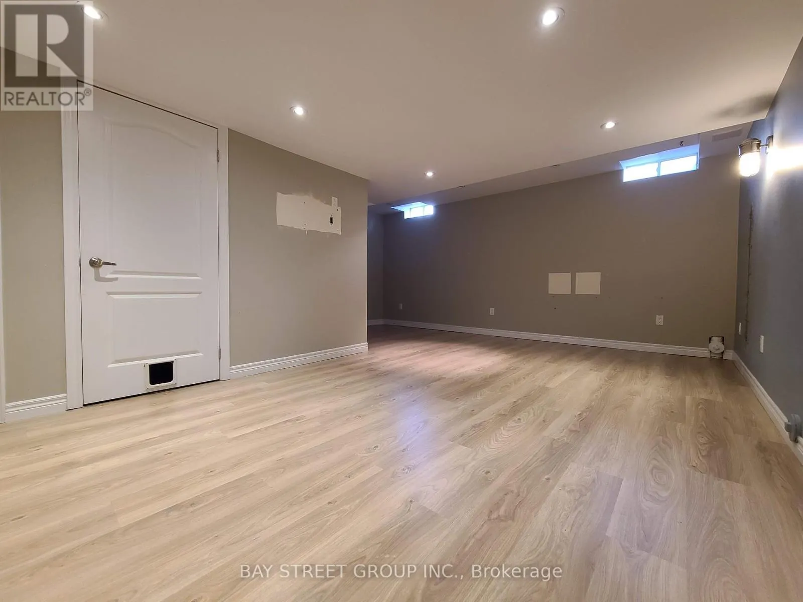 5556 THORN LANE