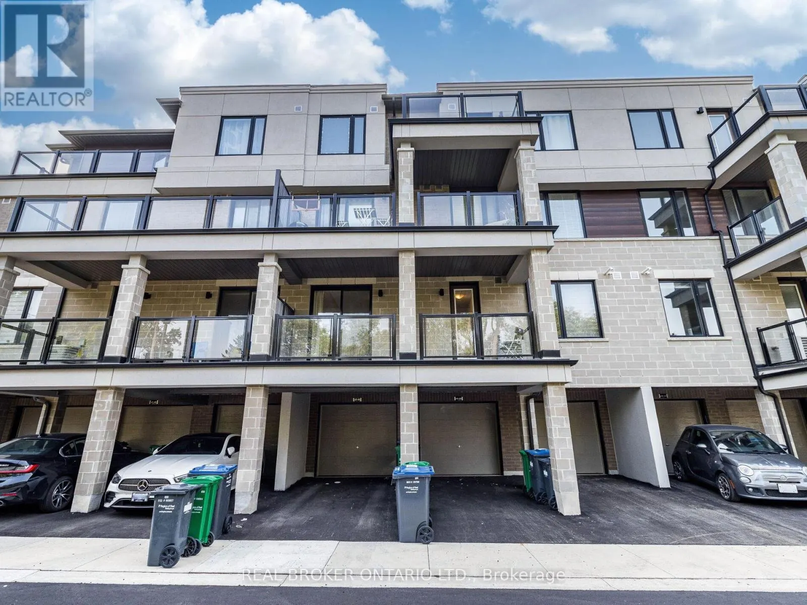 45 - 45 KNOTSBERRY CIRCLE