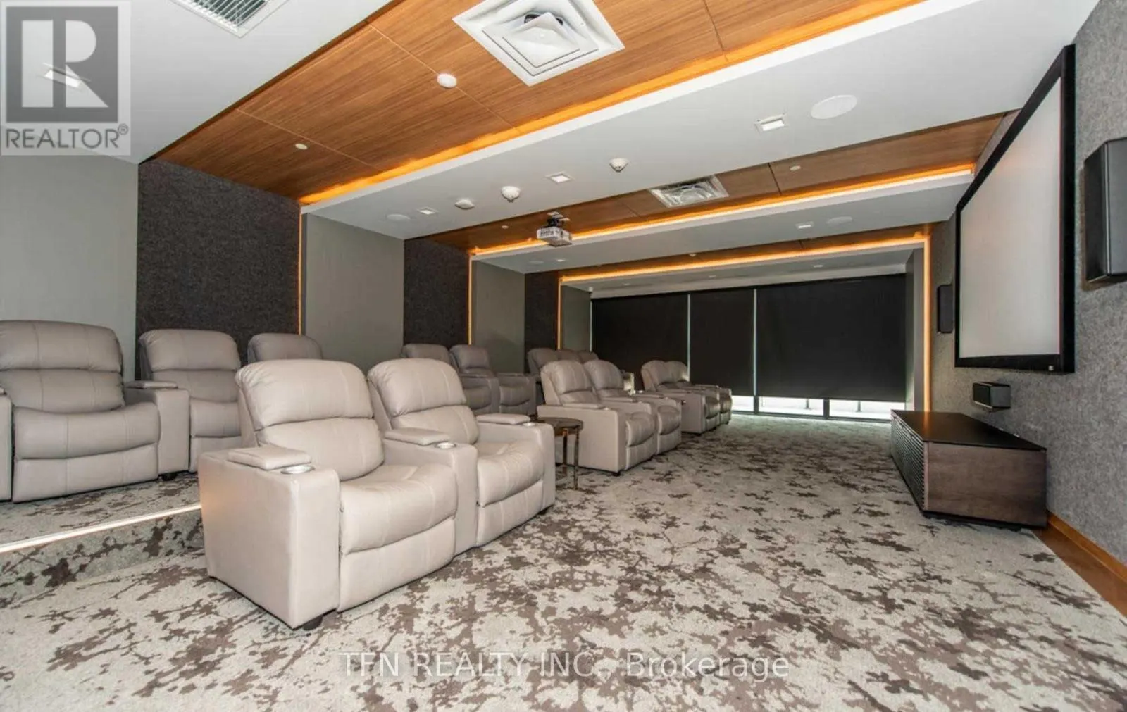 M5 - 20 SHORE BREEZE DRIVE