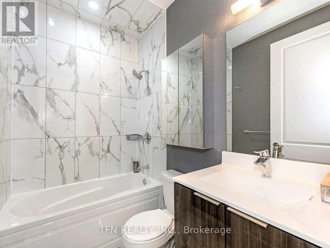 M5 - 20 SHORE BREEZE DRIVE
