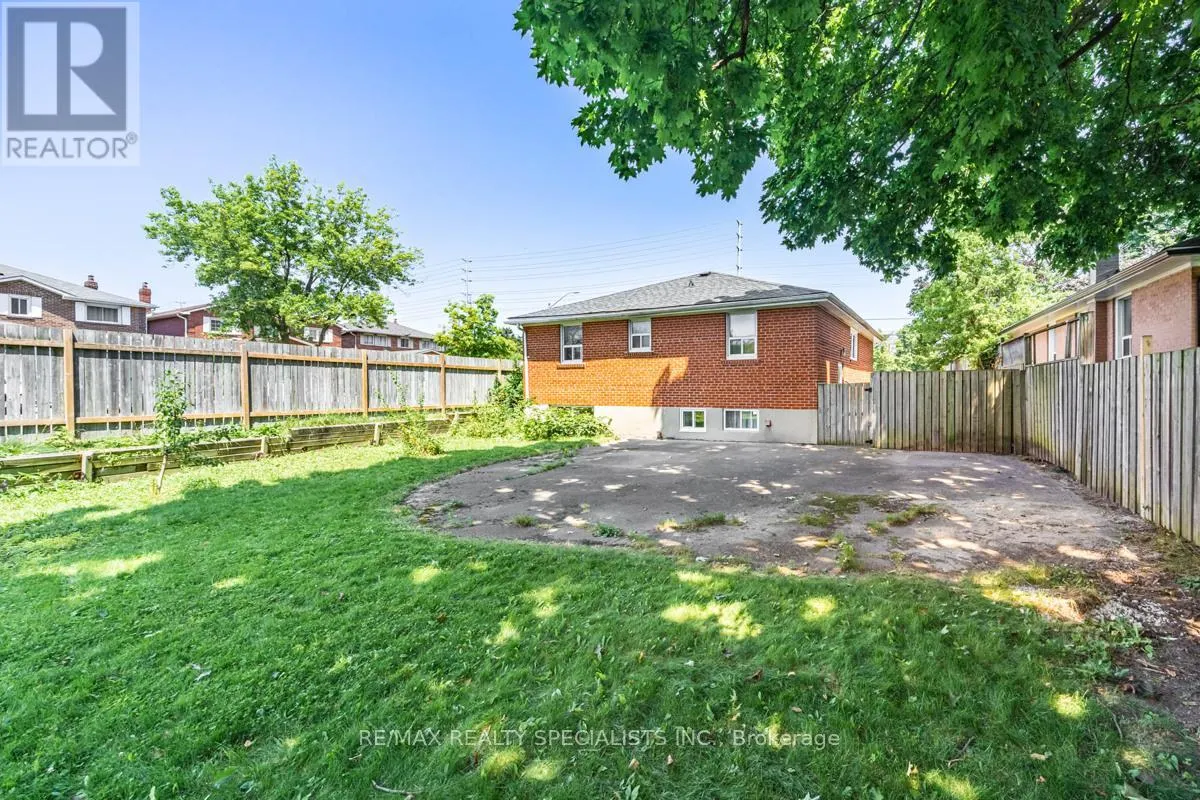 UPPER - 1362 CAWTHRA ROAD